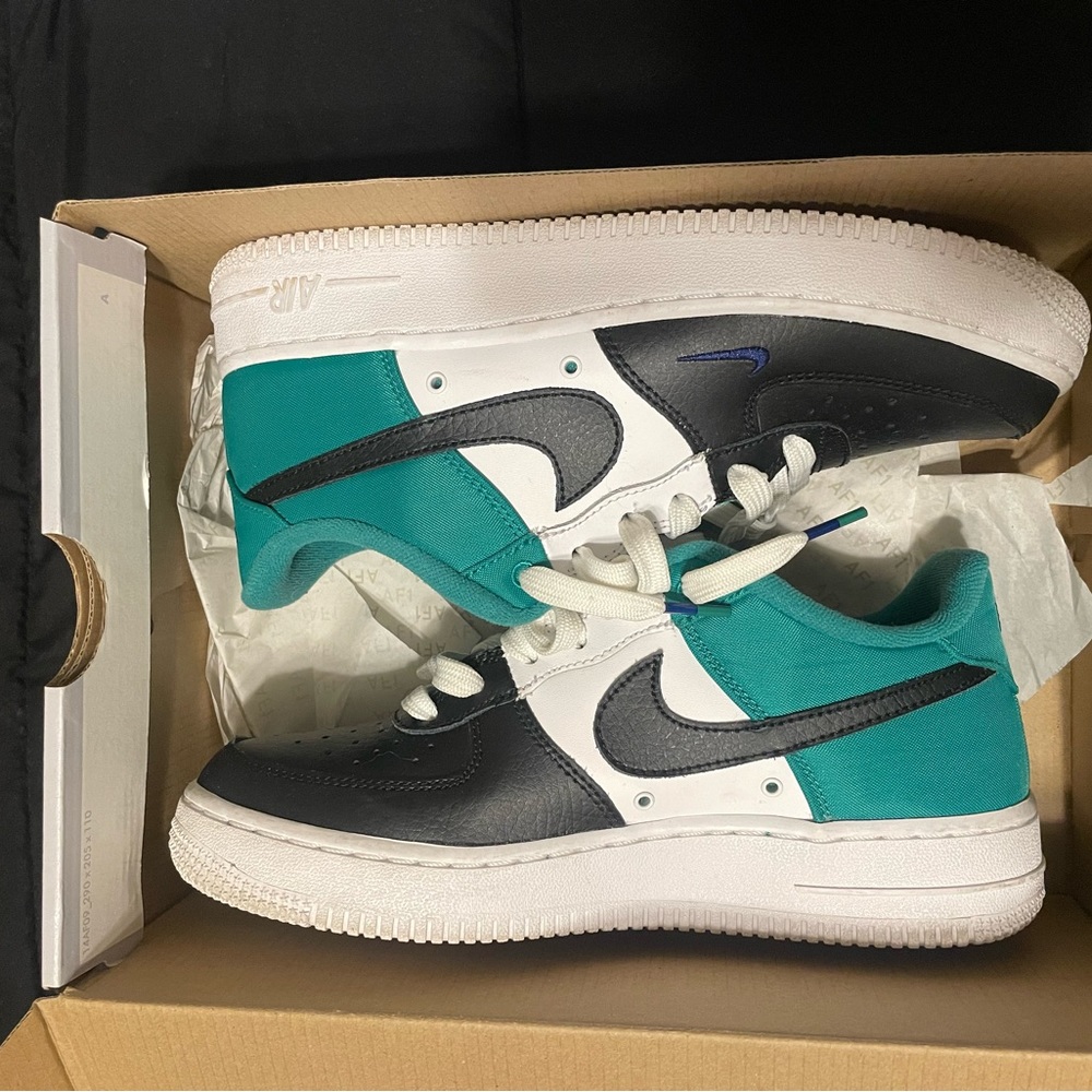 Kids Air Force one good condition